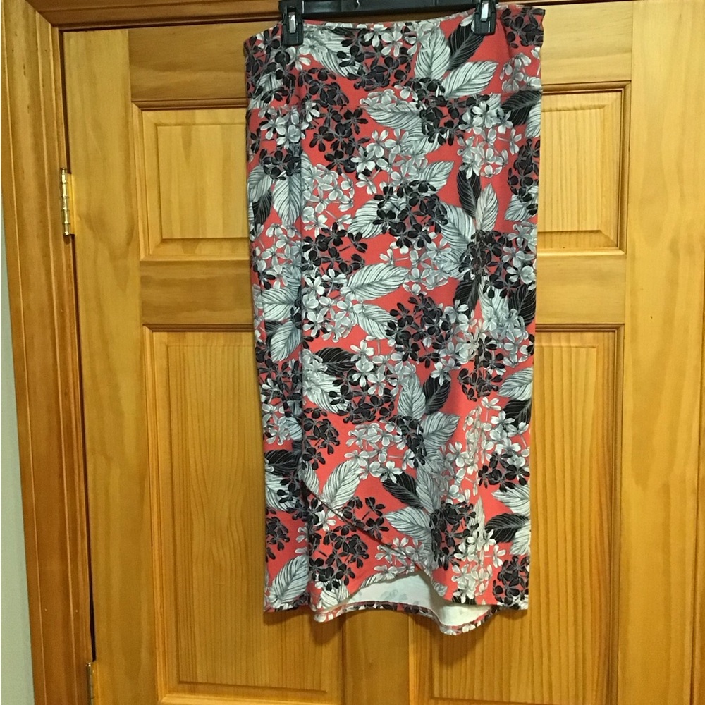 Flower print skirt